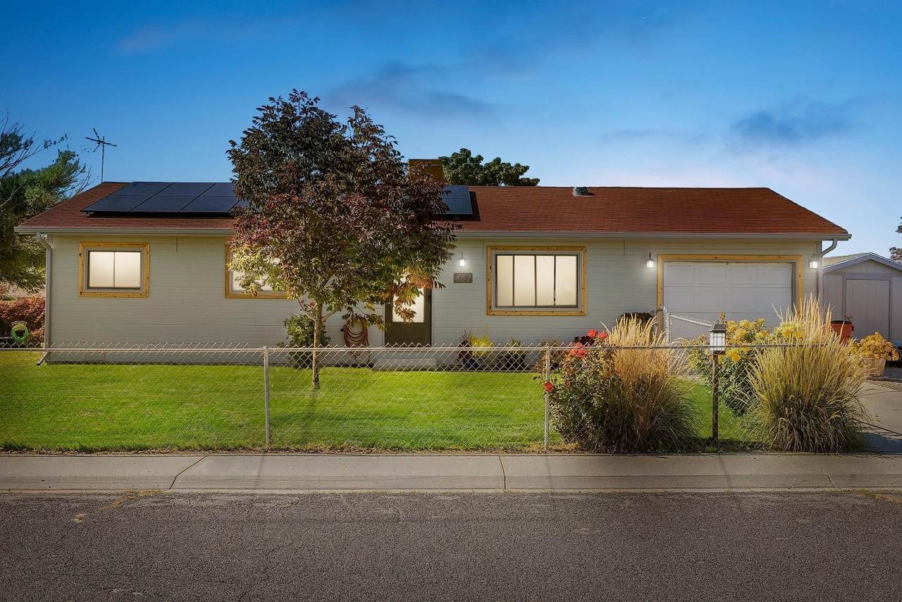 467 Bing Street - Photo 1