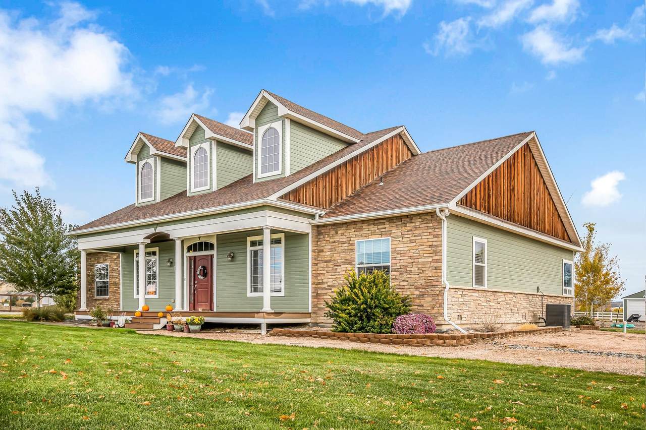 726 Spotted Pony Court - Photo 1