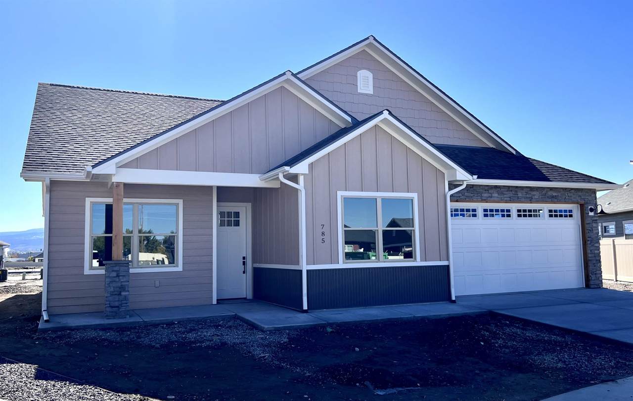 785 Spur Cross Court - Photo 1