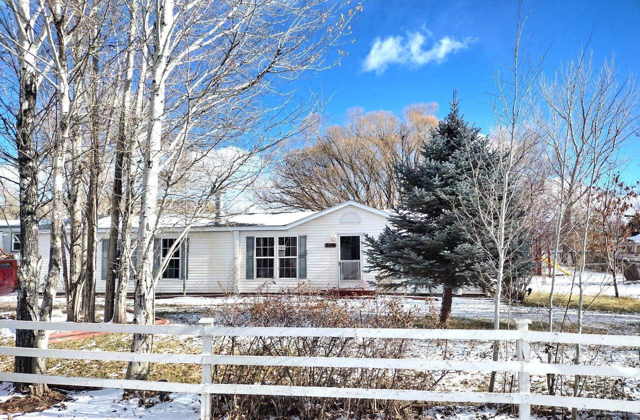 516 Beaman Avenue - Photo 1