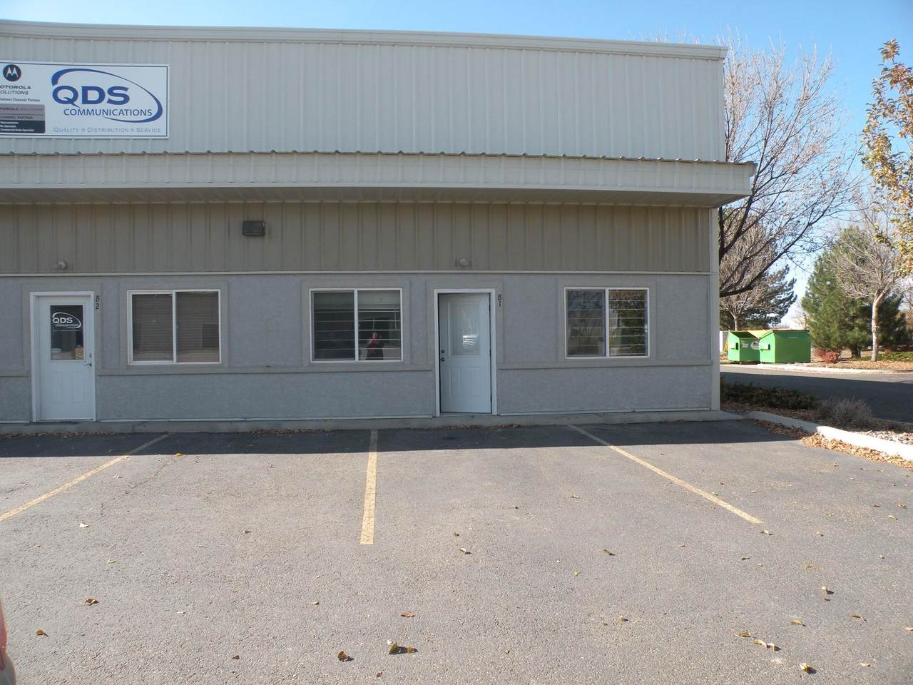 784 Valley Court - Photo 1