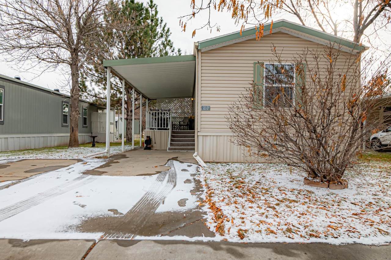 435 32 Road - Photo 1