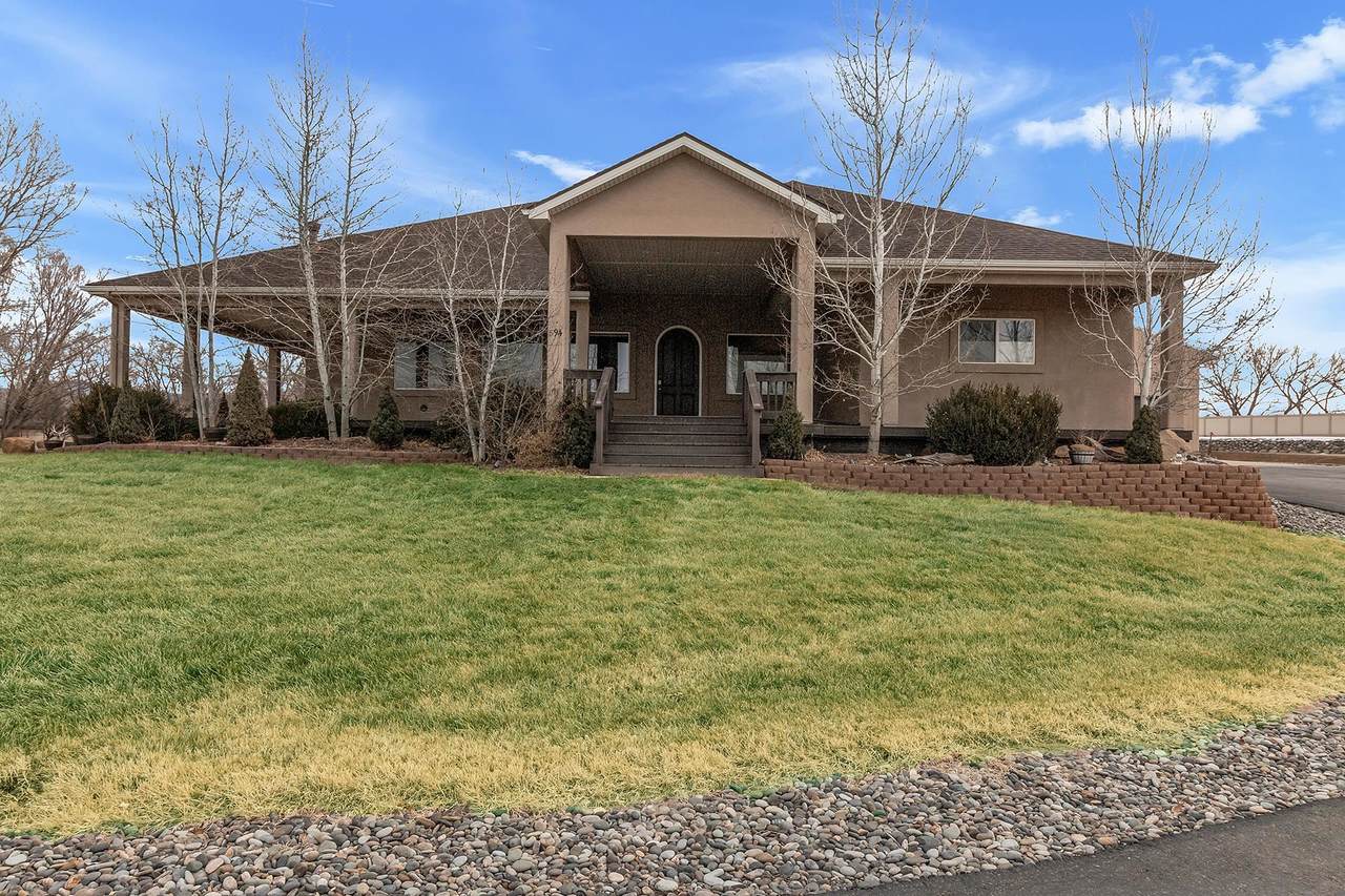 894 25 Road - Photo 1