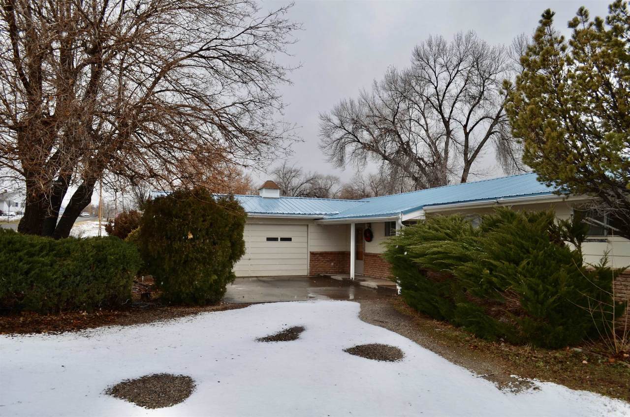 449 Scenic Drive - Photo 1