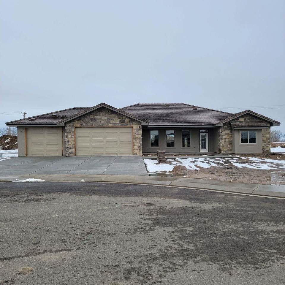 1202 Adobe Falls Way - Photo 1