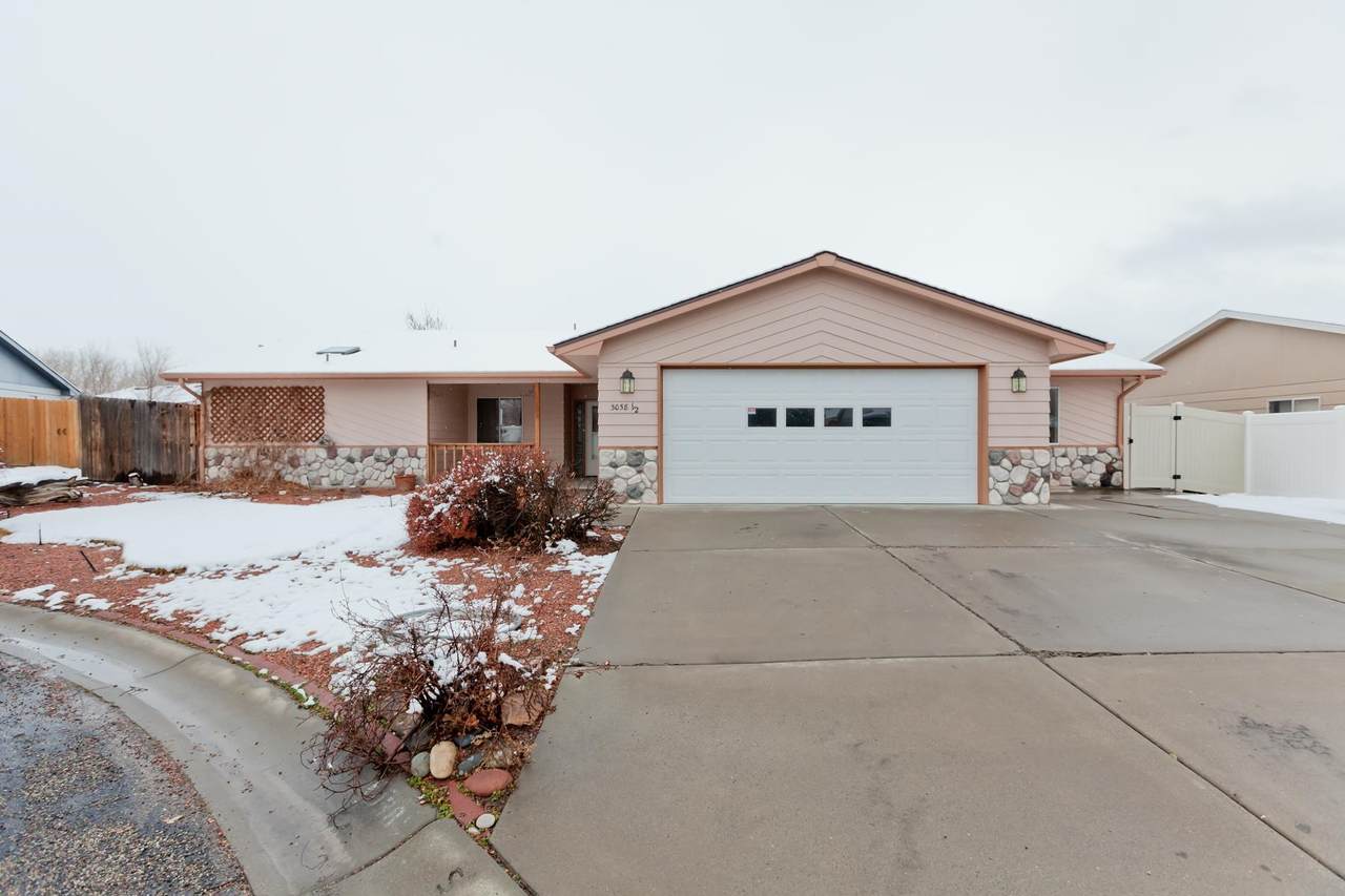 3038 1/2 Kings Court - Photo 1