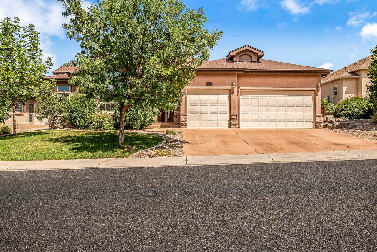 442 Athens Way - Photo 1