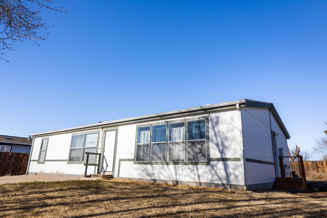 3070 Grosbeak Court - Photo 1