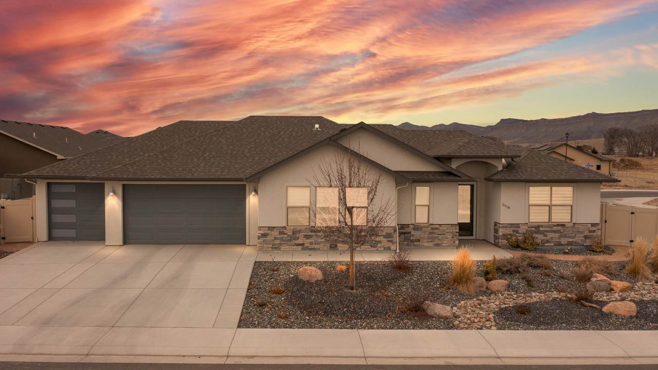 2918 Arabesque Drive - Photo 1