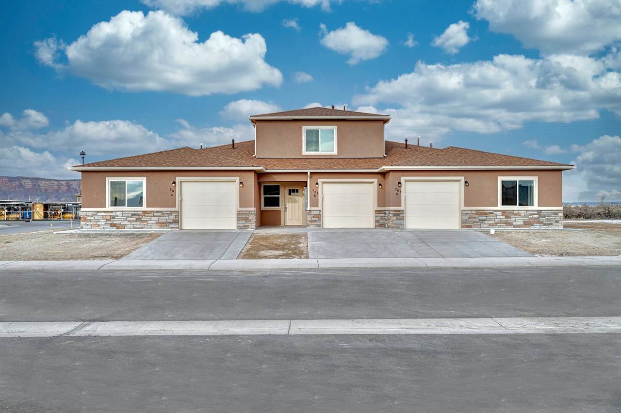 2359 Zion Canyon Avenue - Photo 1