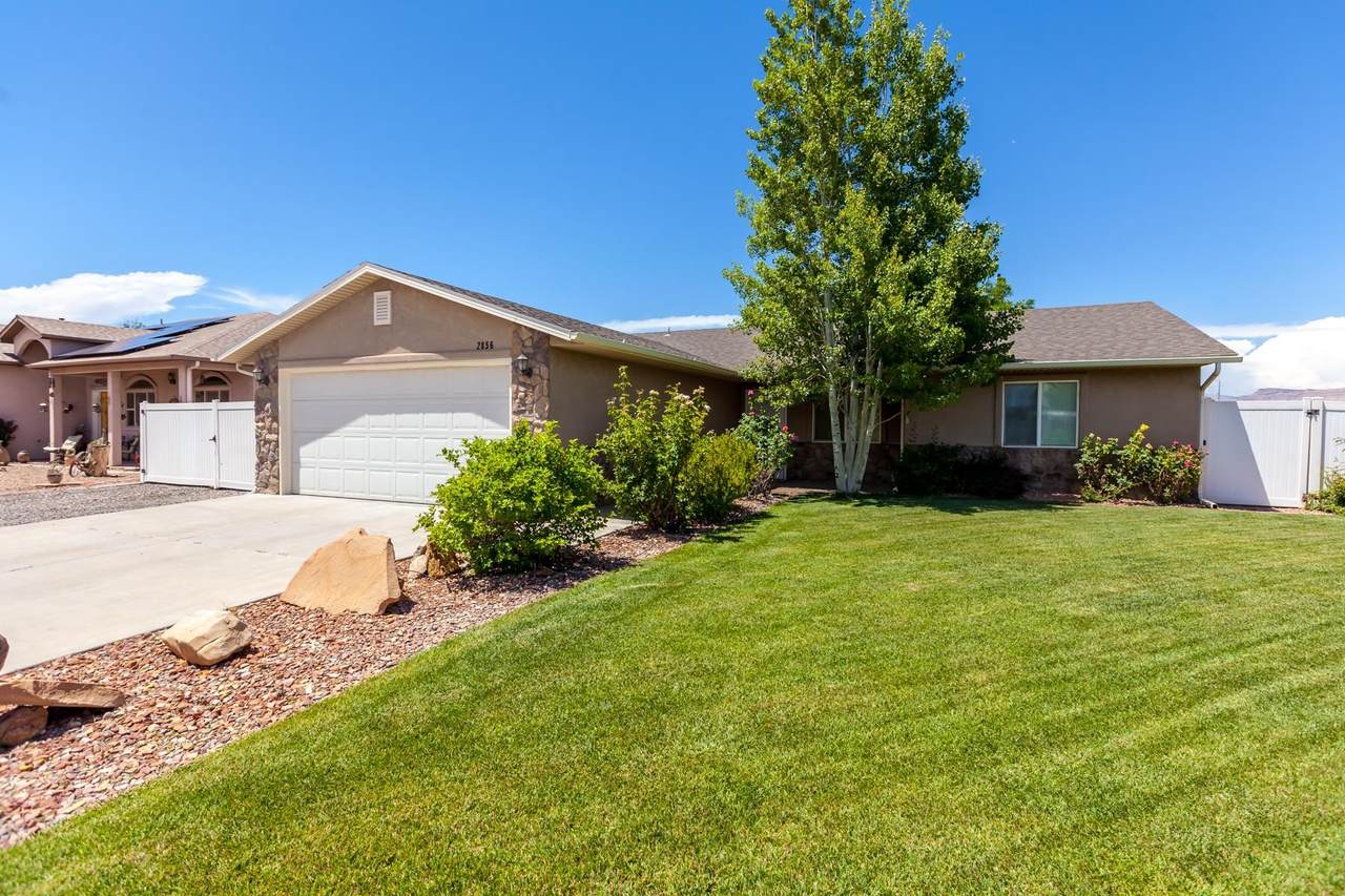 2856 Fenel Avenue - Photo 1