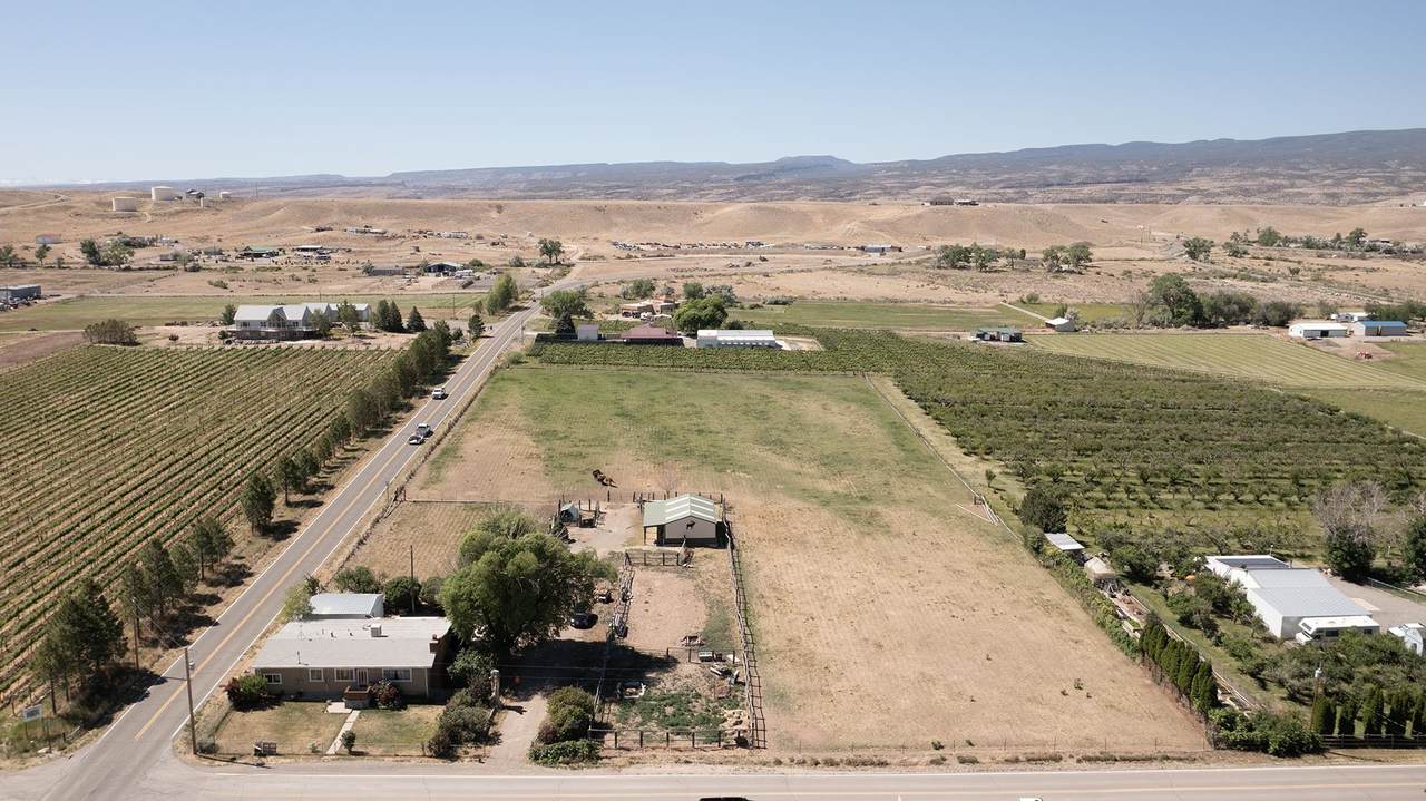 3099 A 1/2 Road - Photo 1