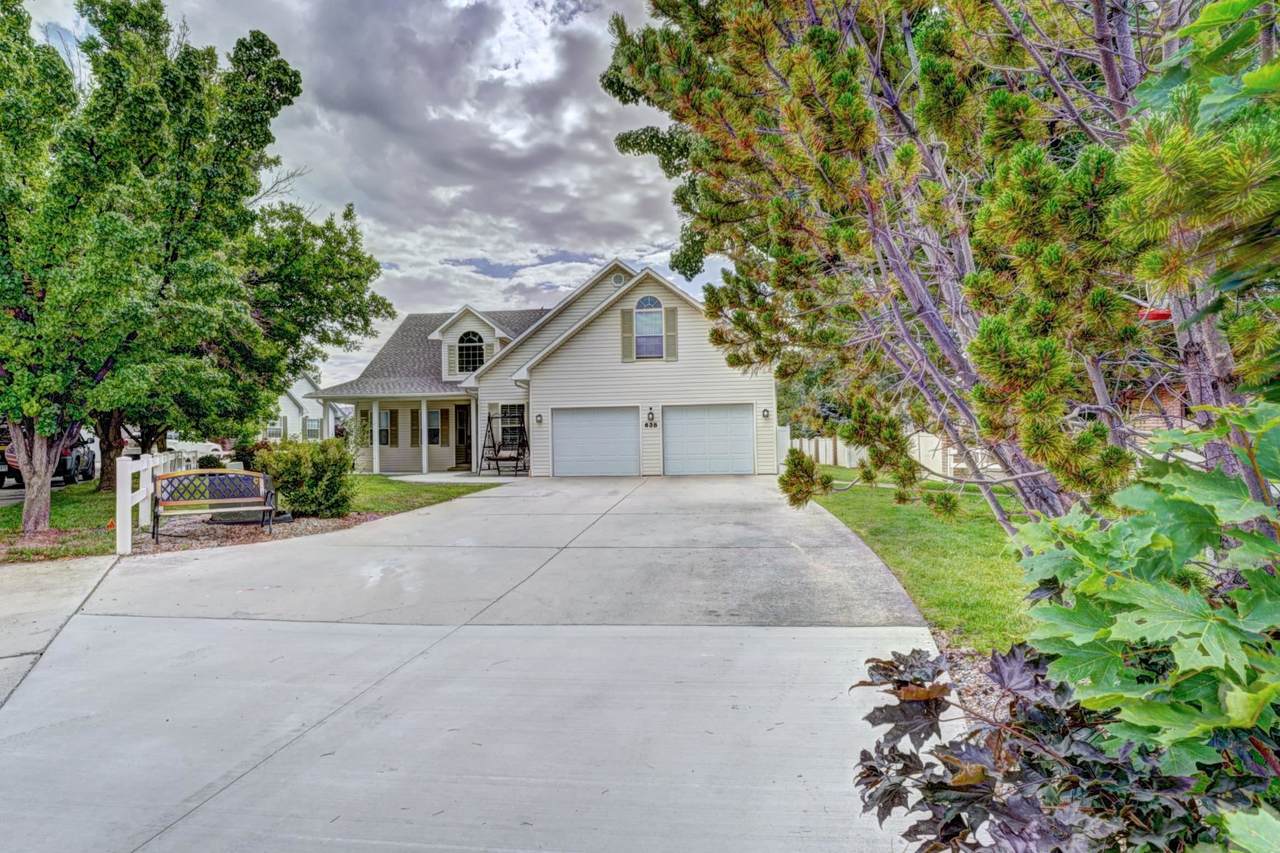 638 Country Lane Court - Photo 1