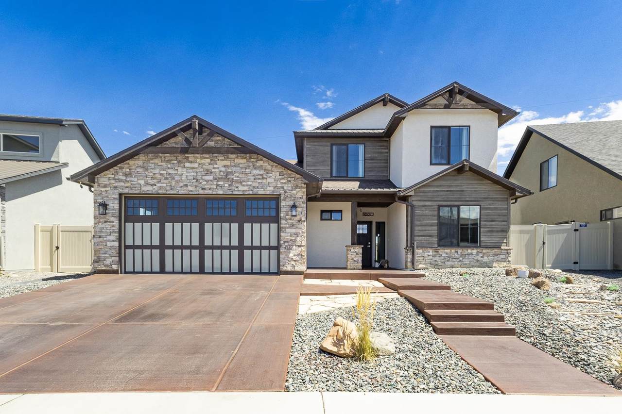 2492 Apex Avenue - Photo 1