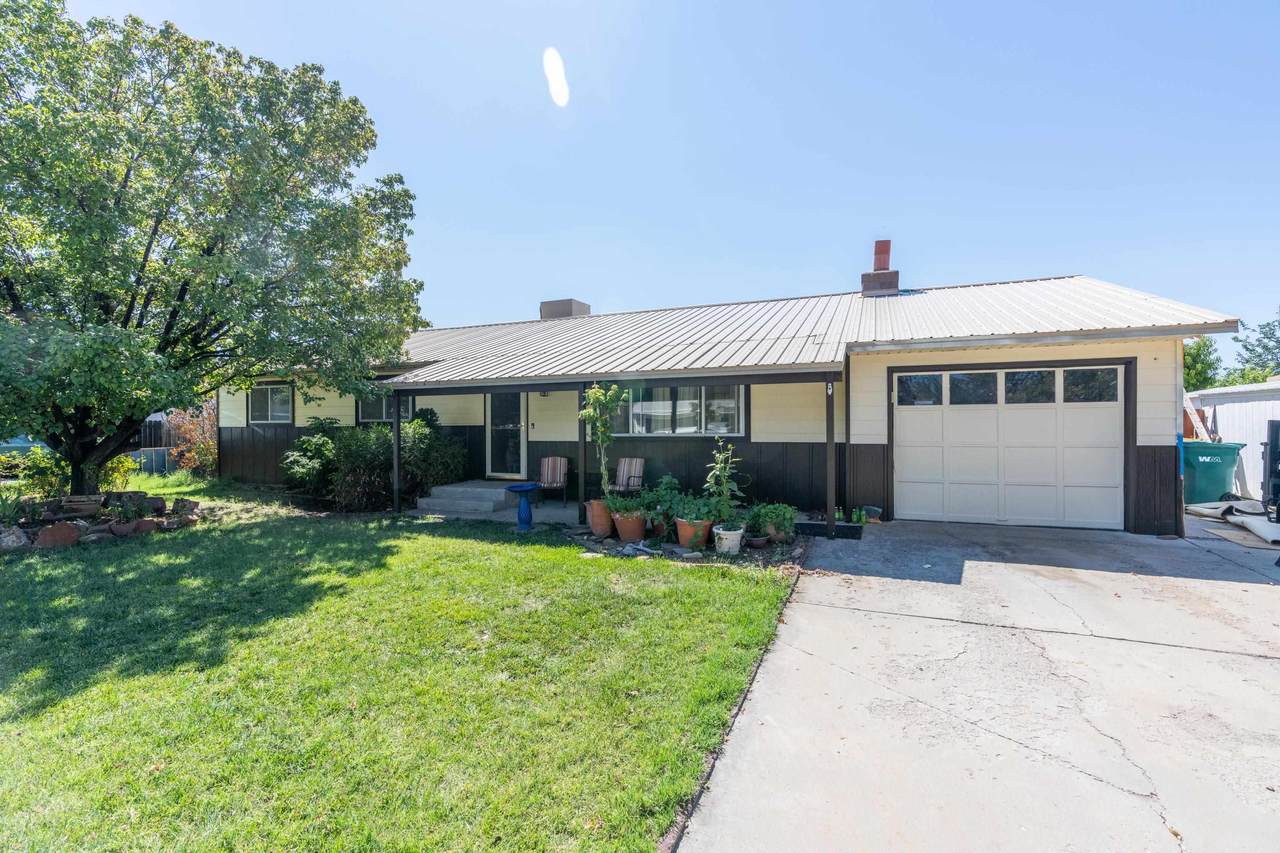 3191 Bunting Avenue - Photo 1