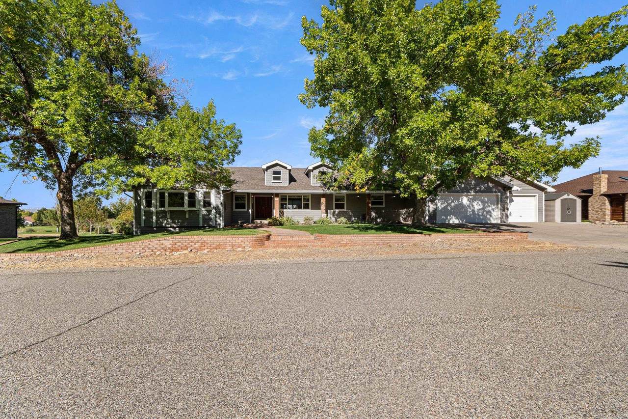 478 Tiara Drive - Photo 1