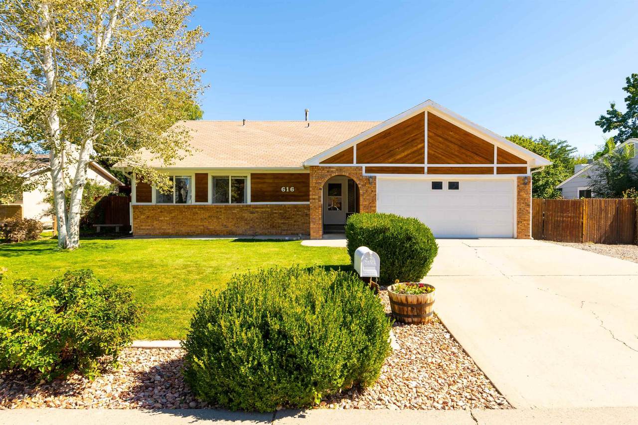616 Pioneer Road - Photo 1