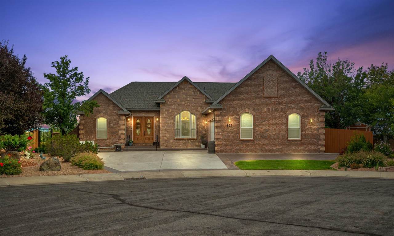 852 Haven Crest Court - Photo 1