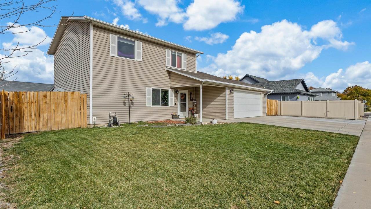 2834 Forest Lane - Photo 1