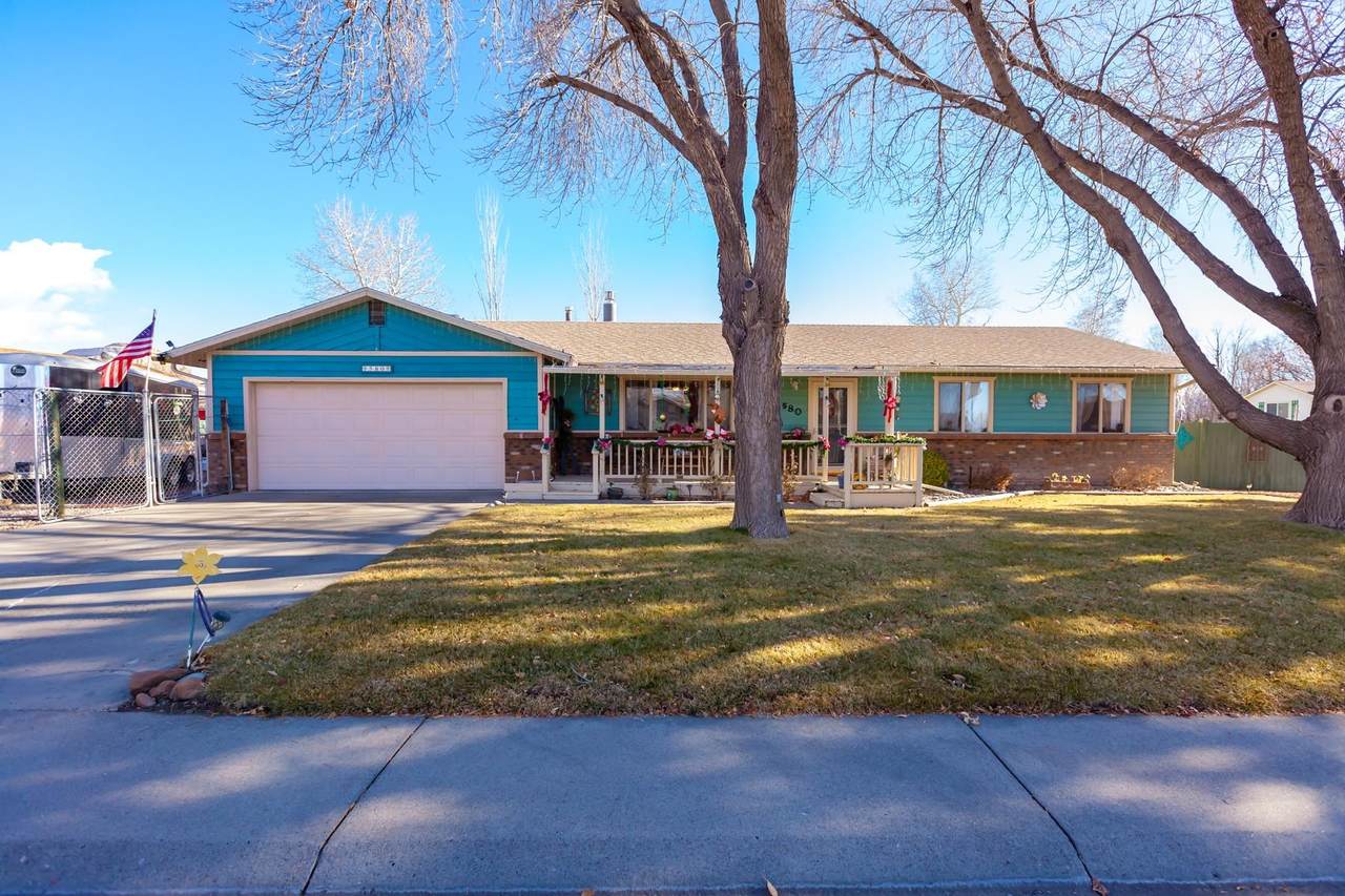 580 Stanford Way - Photo 1