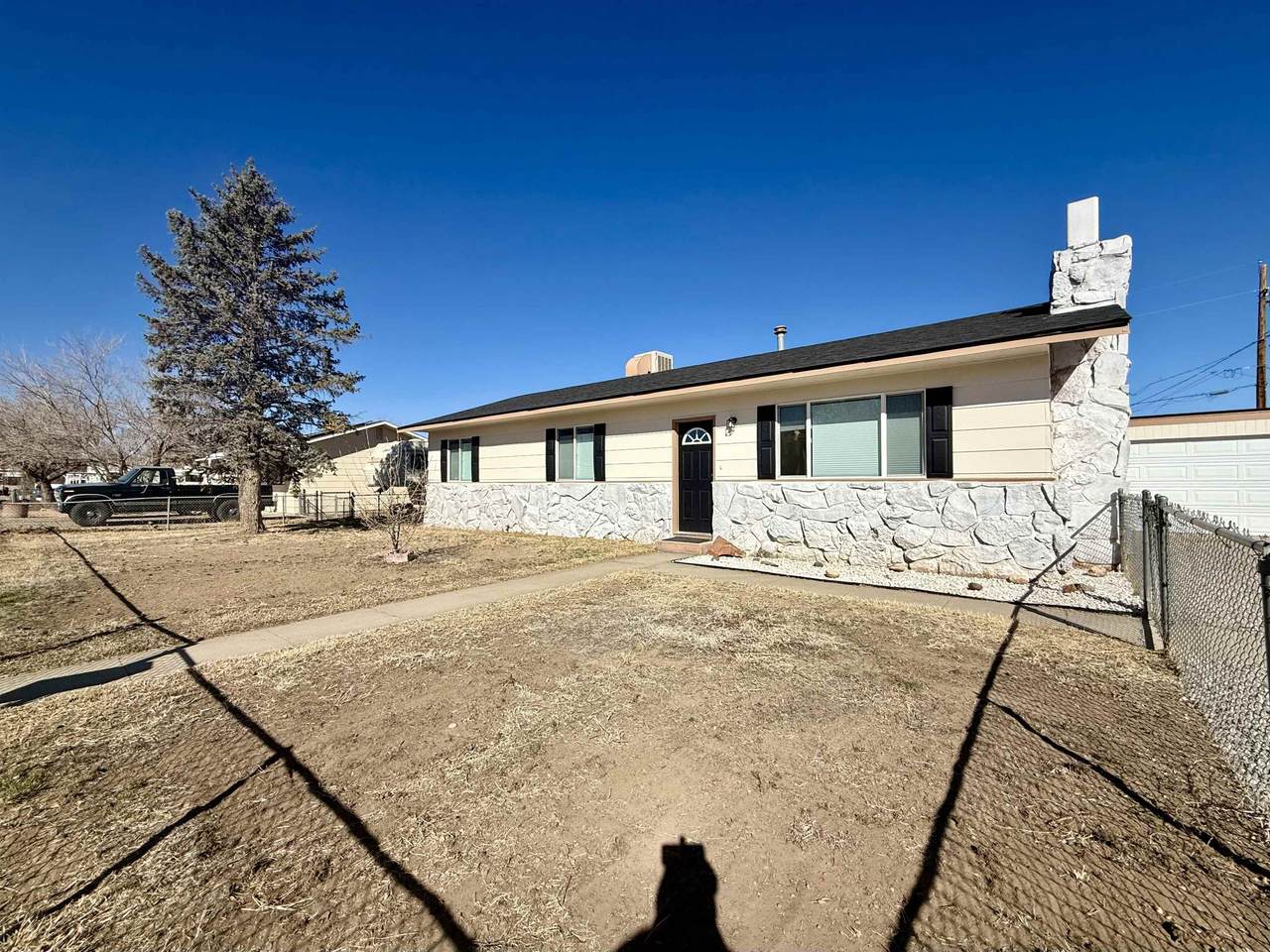 2906 Ronda Lee Road - Photo 1