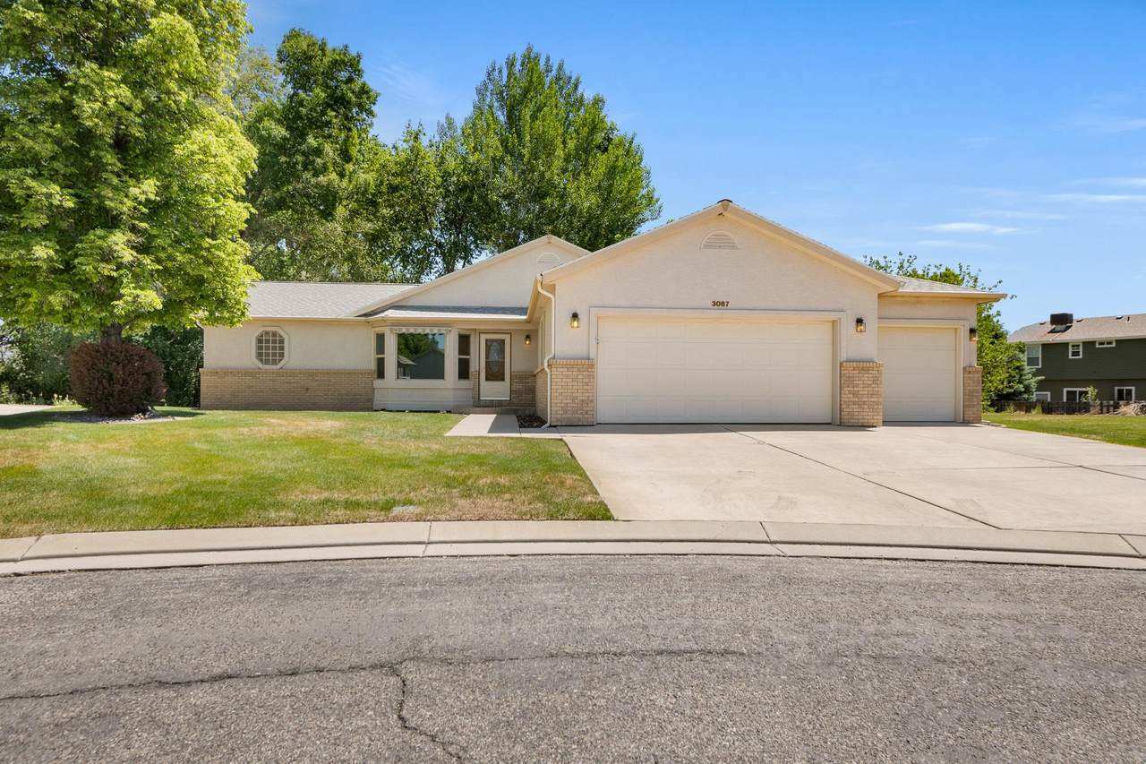 3087 Shadowbrook Court - Photo 1