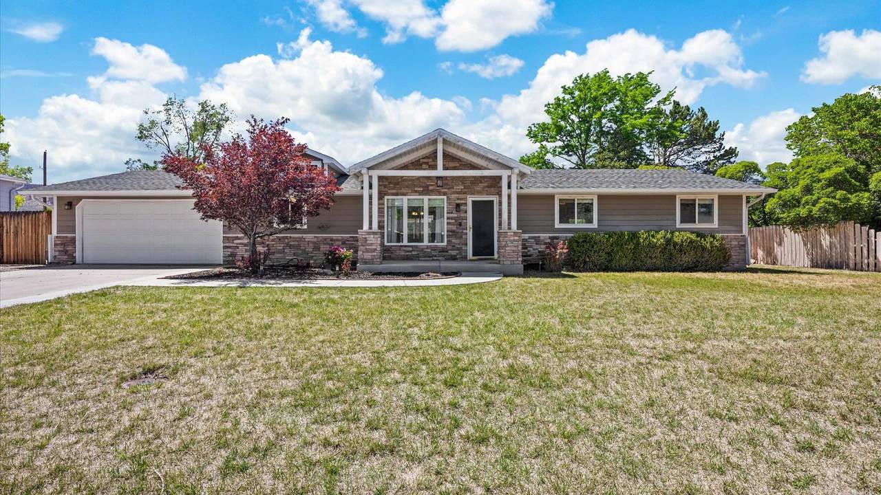 619 Sierra Court - Photo 1