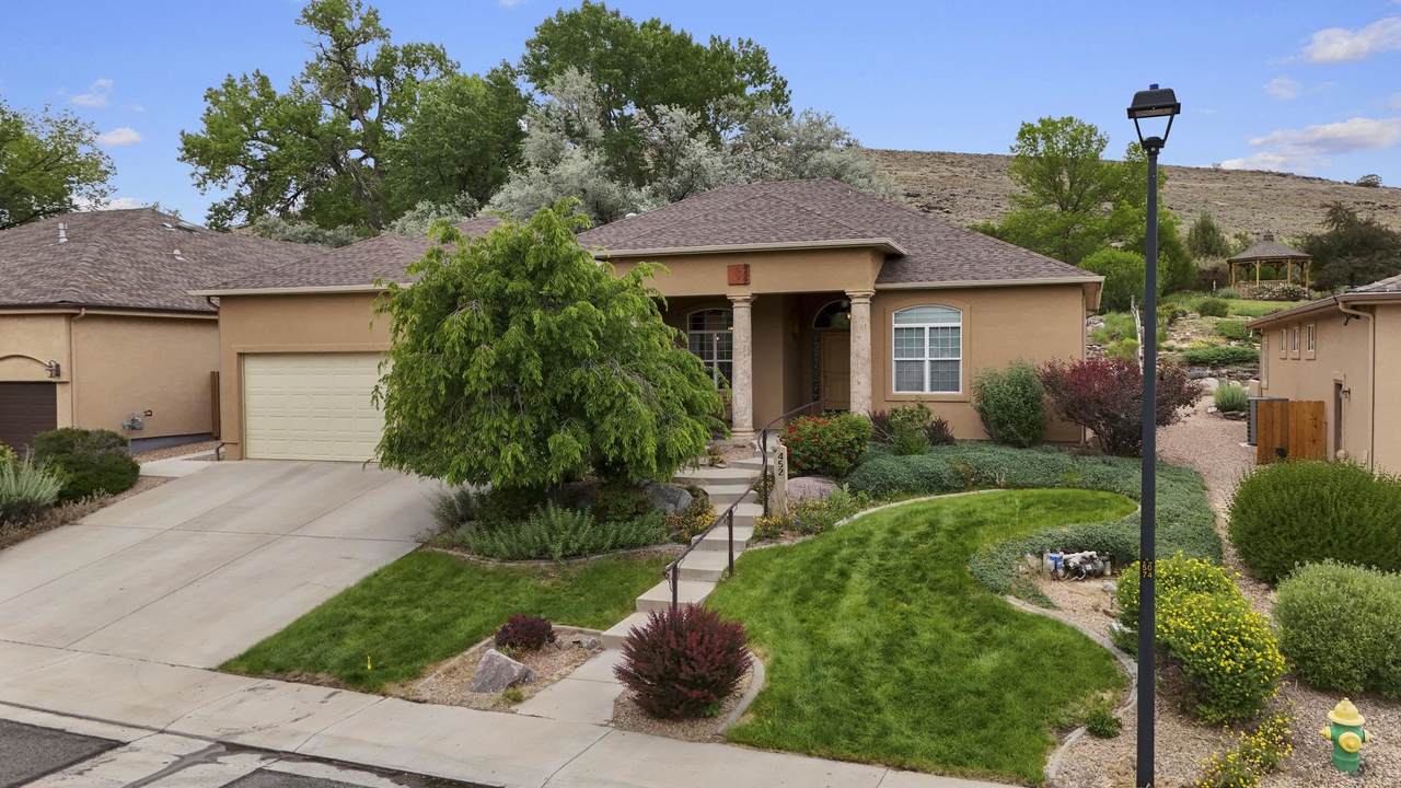 452 Athens Way - Photo 1