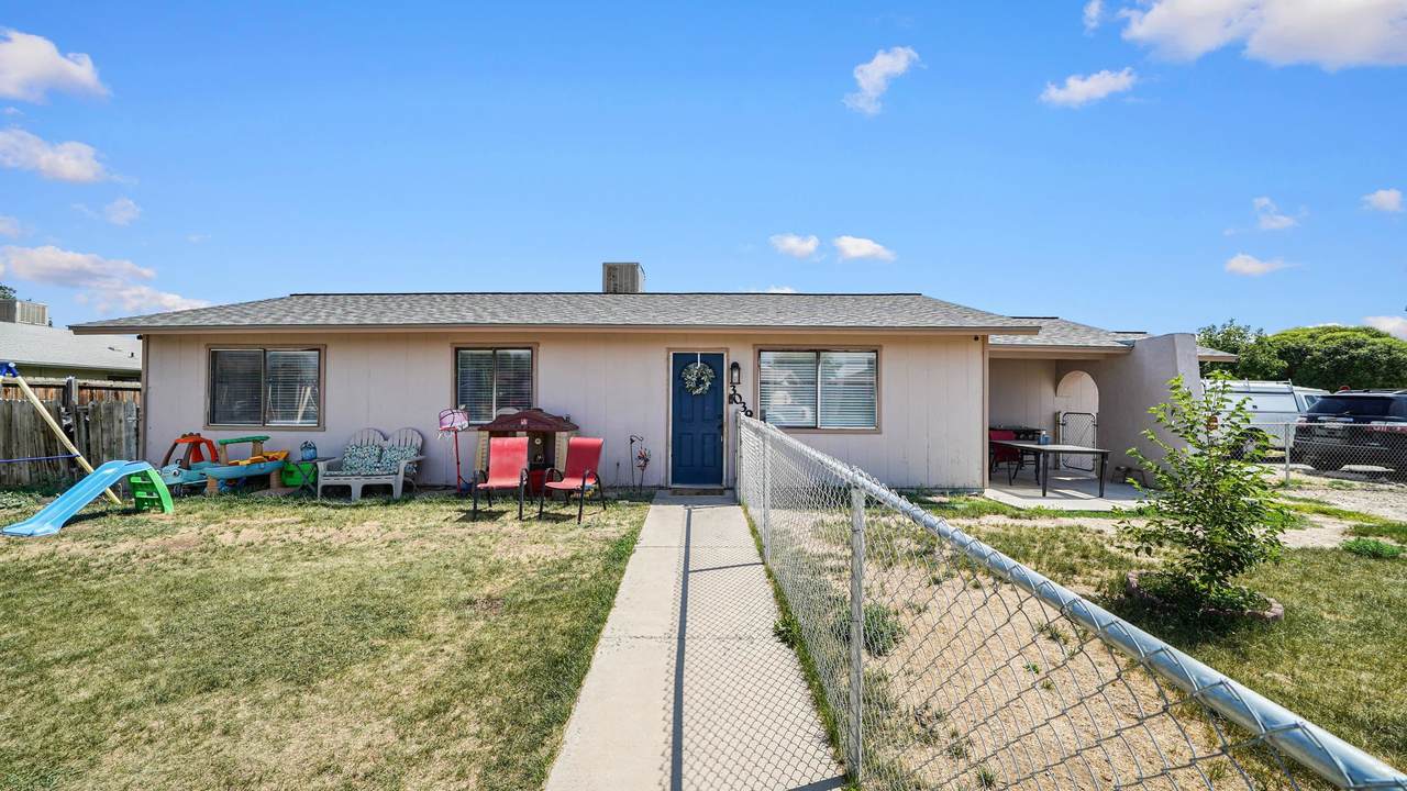 3039 Wedgewood Drive - Photo 1