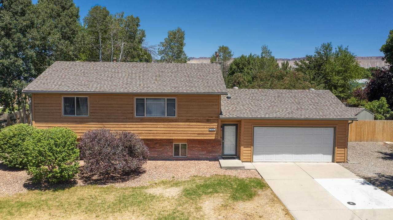 3172 Stanford Court - Photo 1