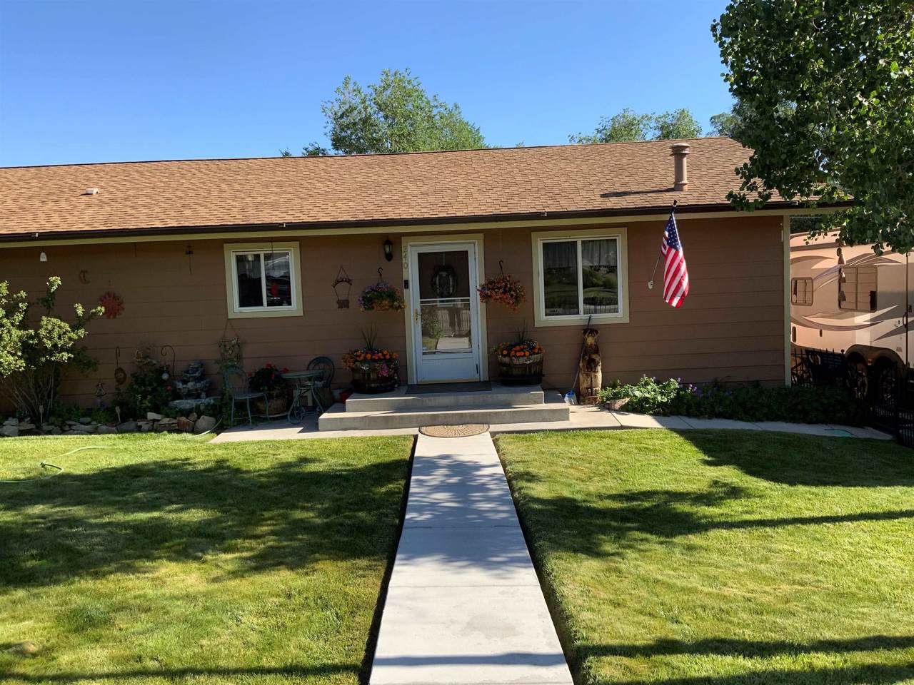 240 Park Street - Photo 1