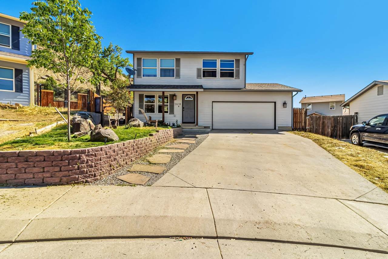 2618 Apache Court - Photo 1