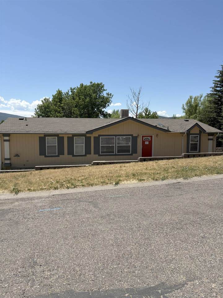 1082 Pinyon Street - Photo 1