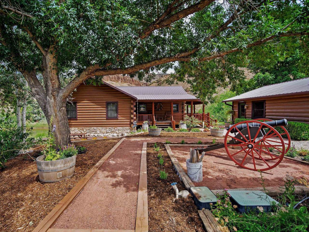 3993 River Road - Photo 1