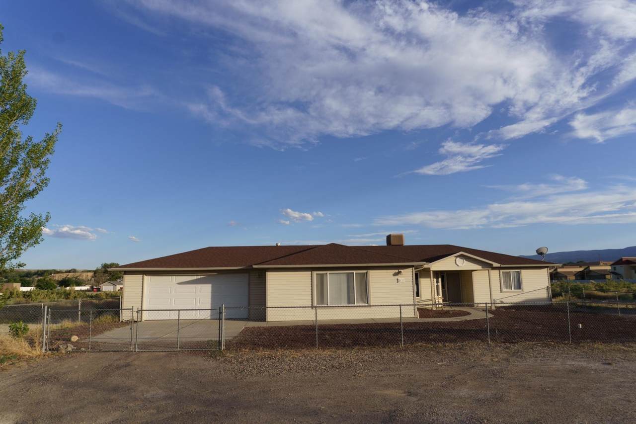 3157 D Road - Photo 1