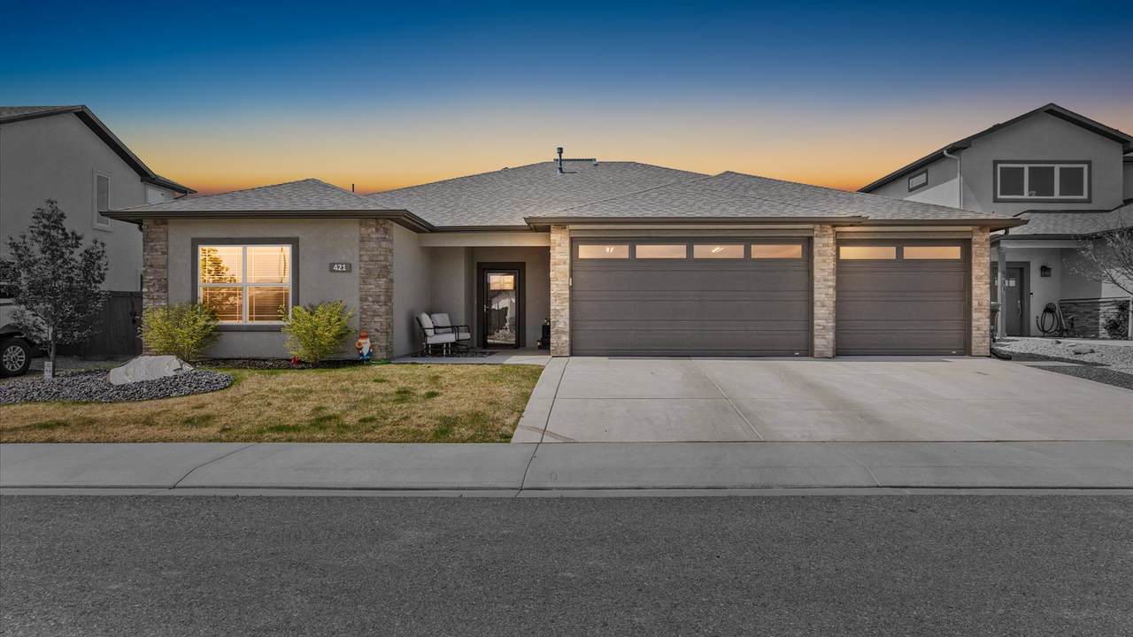421 Brealyn Court - Photo 1