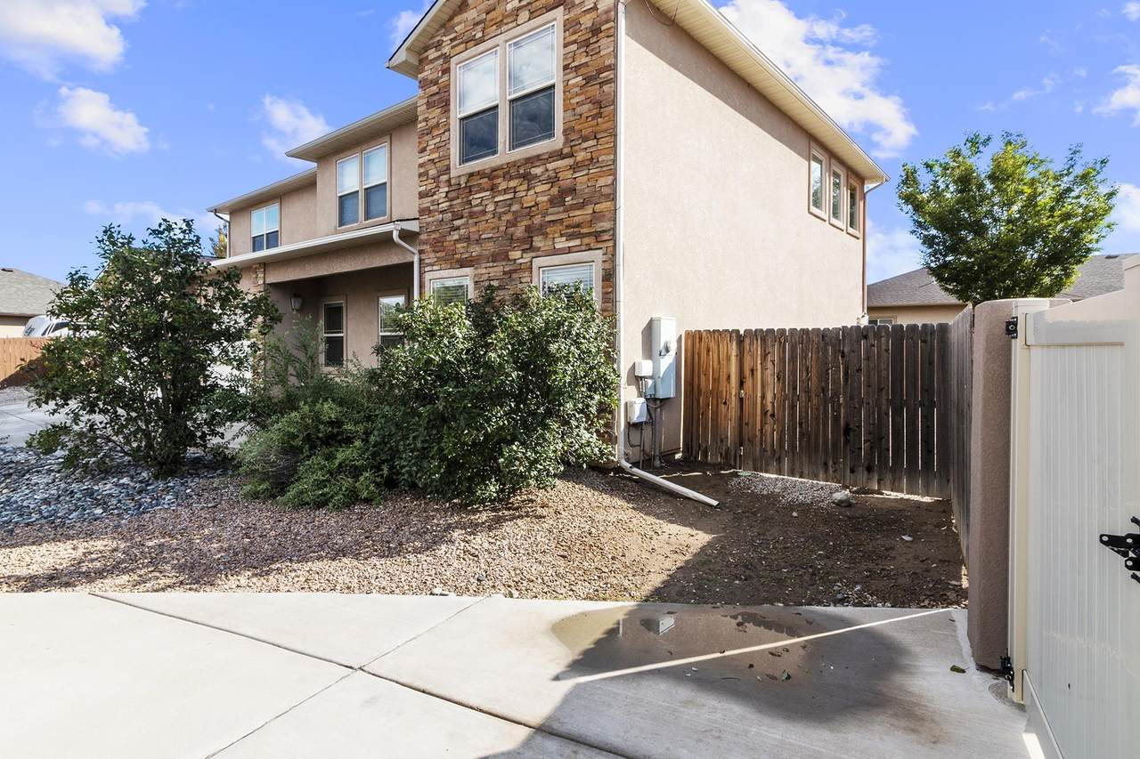 854 Mission Court - Photo 1