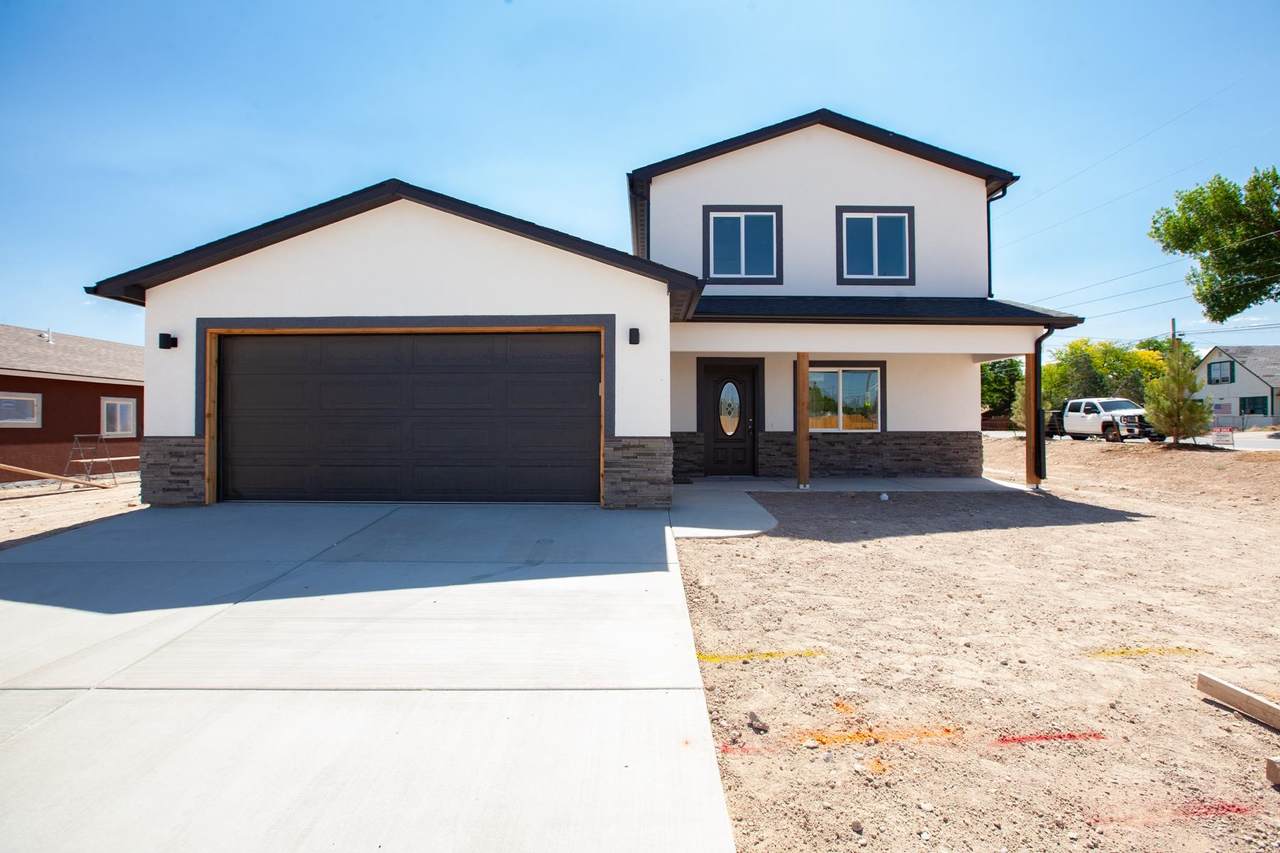234 Lena Lane - Photo 1