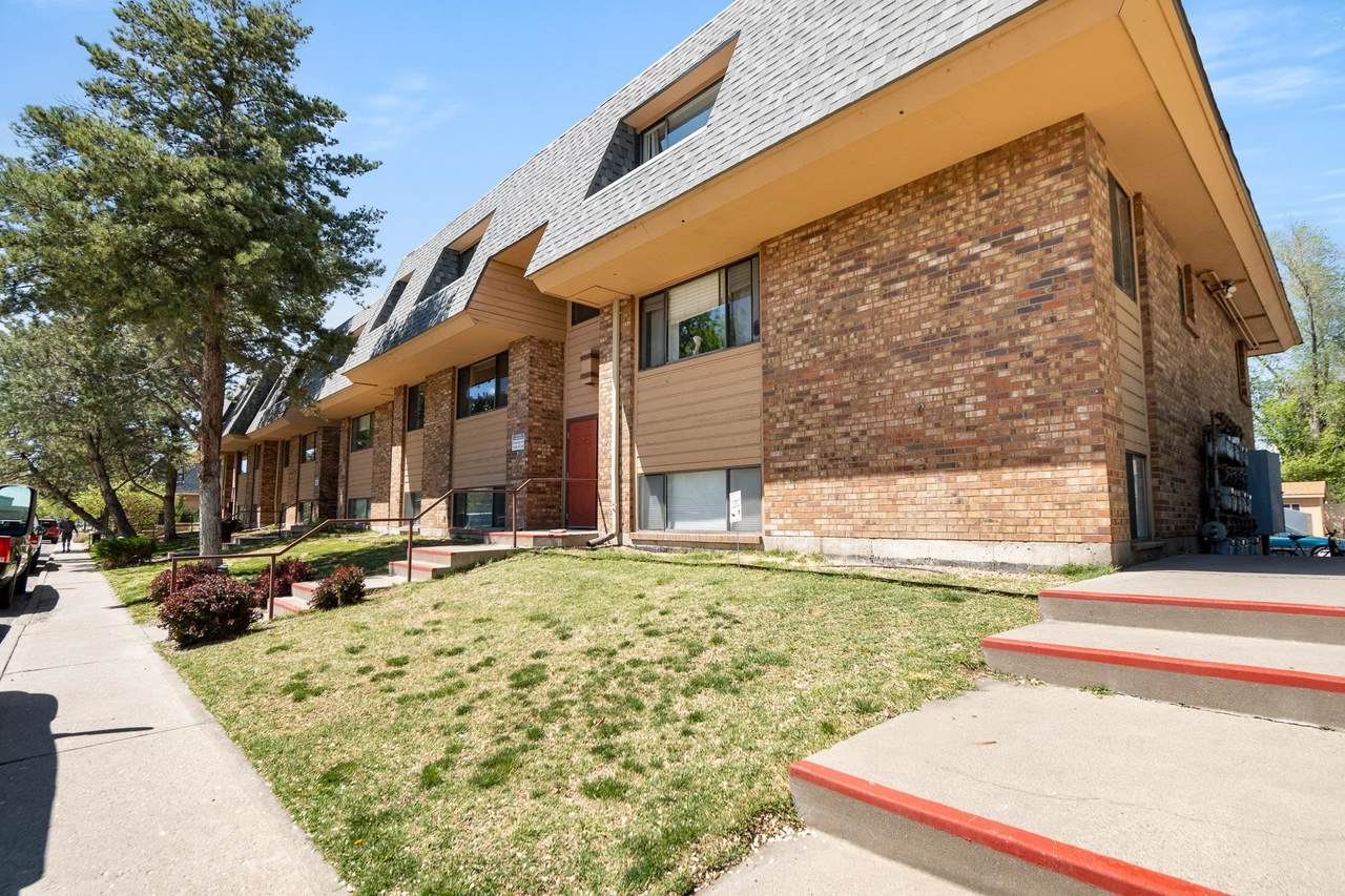 1140 Walnut Avenue - Photo 1