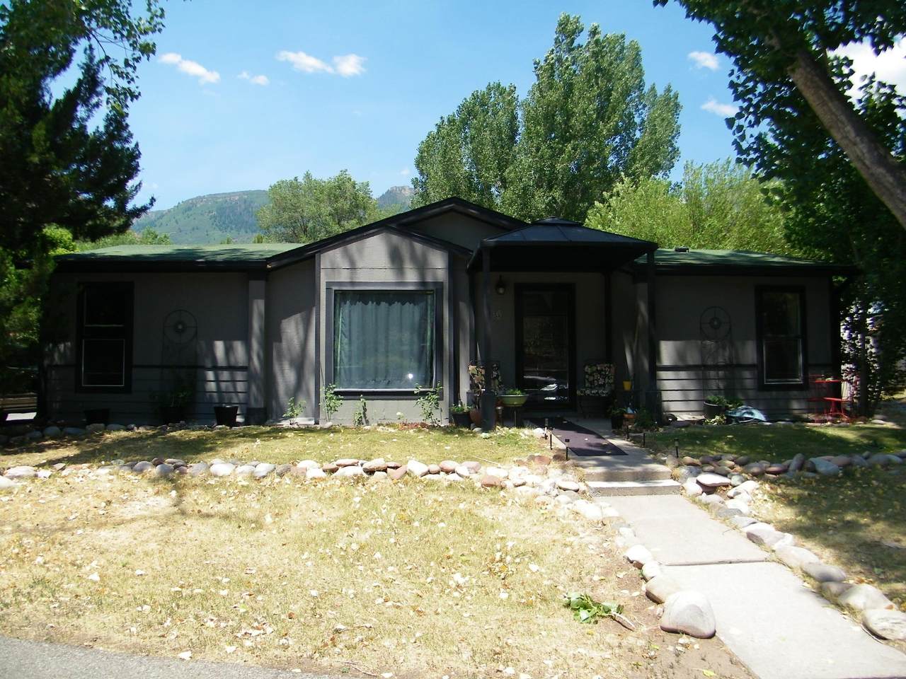 125 Center Drive - Photo 1