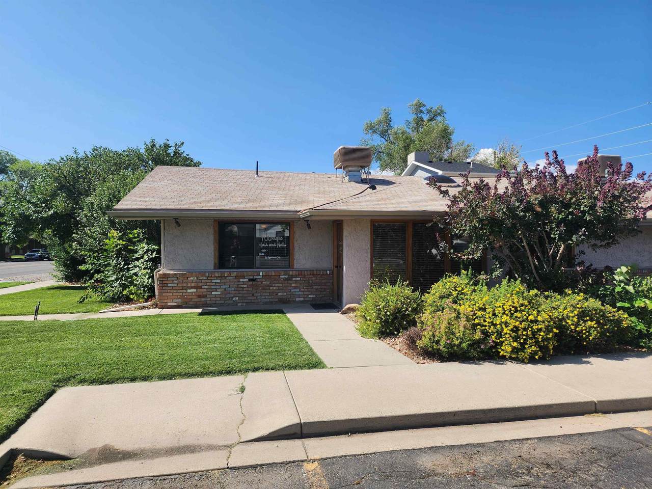 1445 7th Street - Photo 1