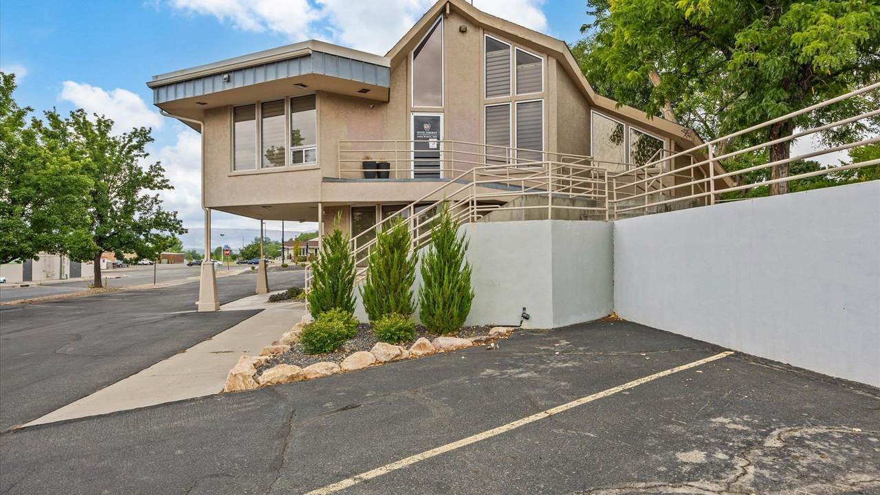 132 Walnut Avenue - Photo 1