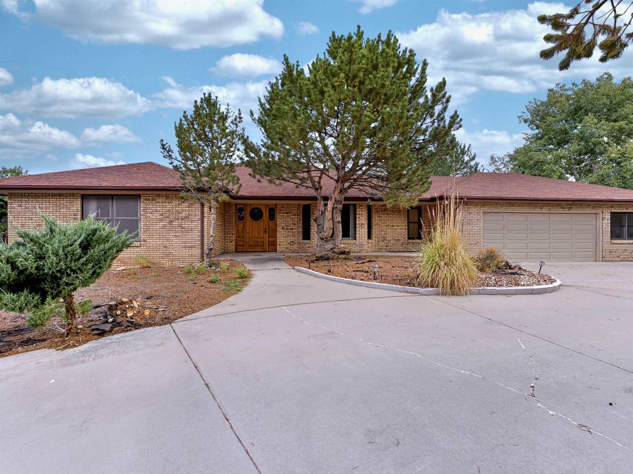 762 Continental Court - Photo 1