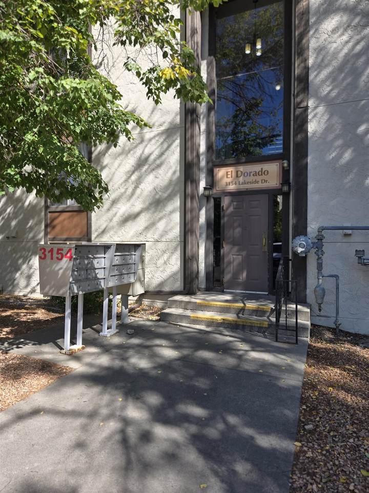 3154 Lakeside Drive - Photo 1