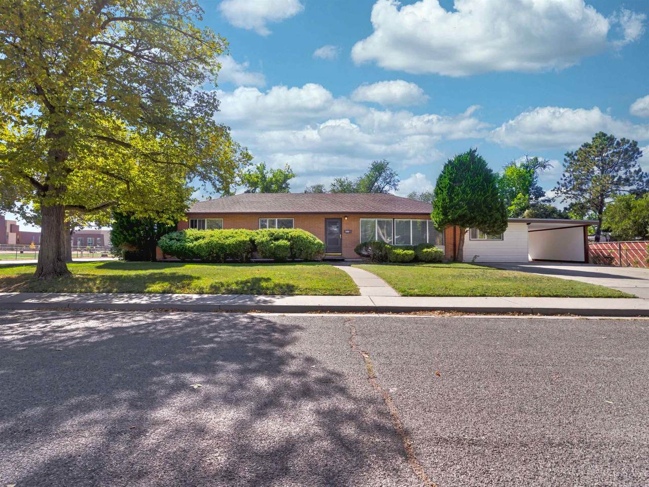 465 Hall Avenue - Photo 1