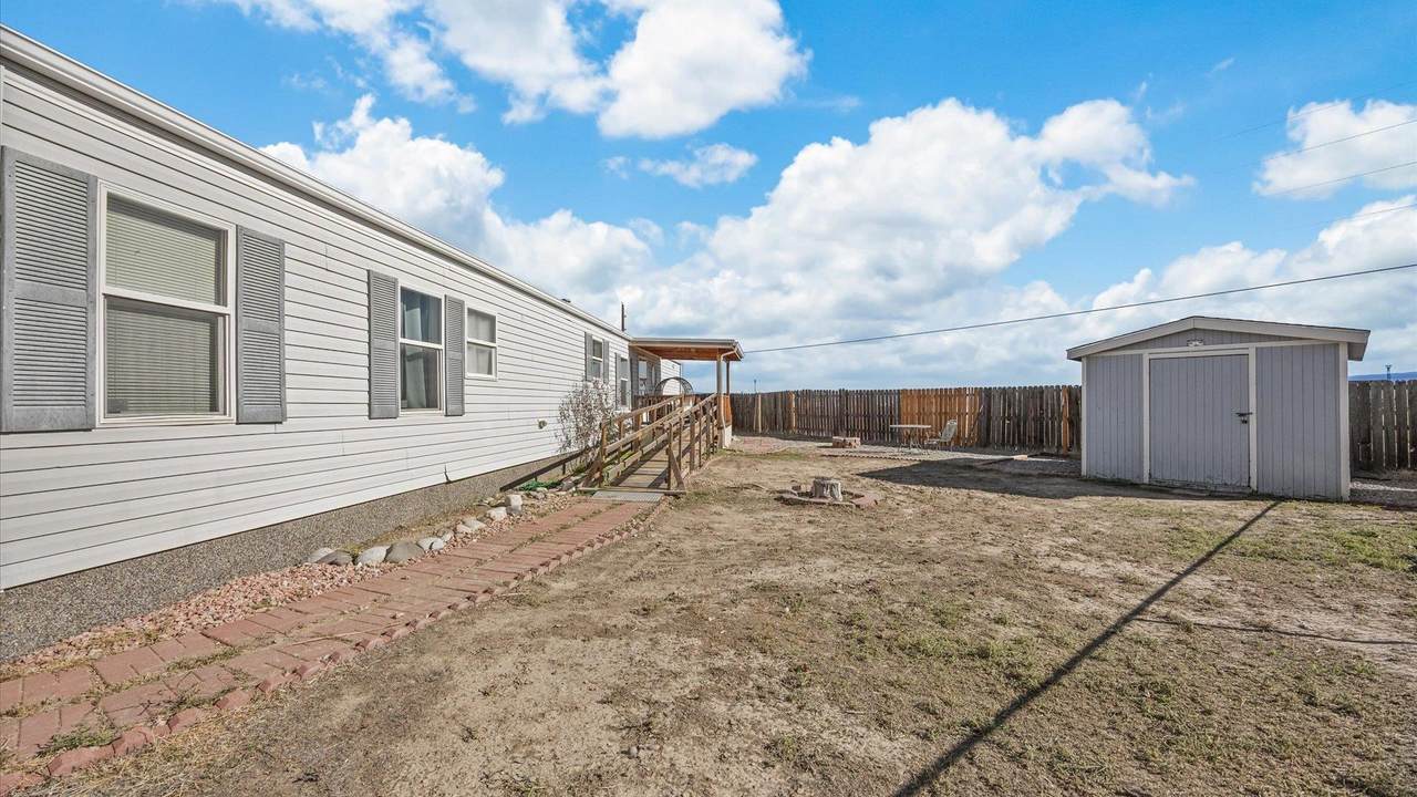 2813 Niagara Circle - Photo 1