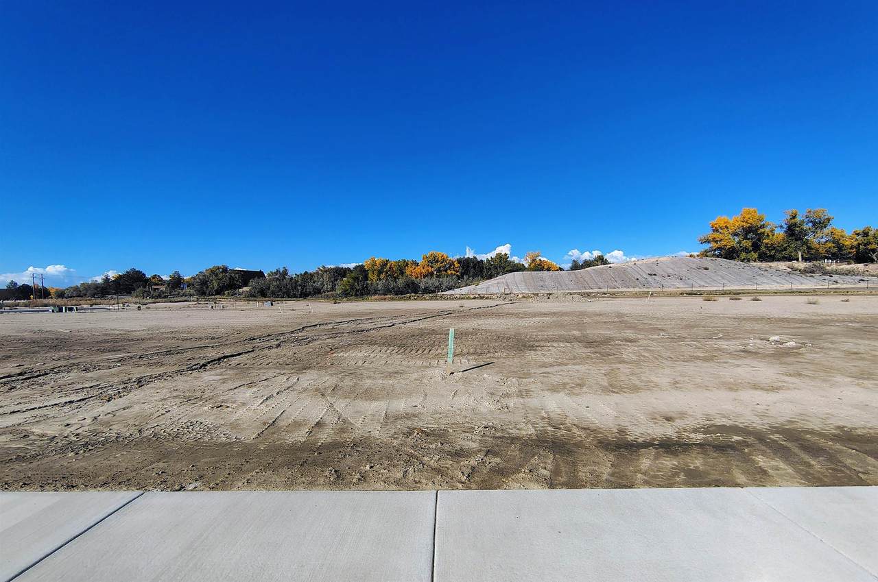 2508 Glory Lane - Photo 1