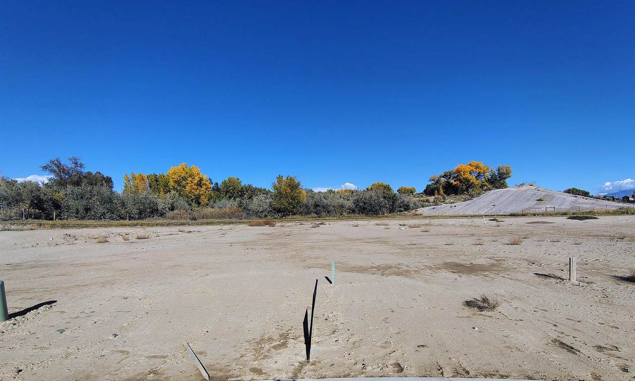 720 Glory Drive - Photo 1