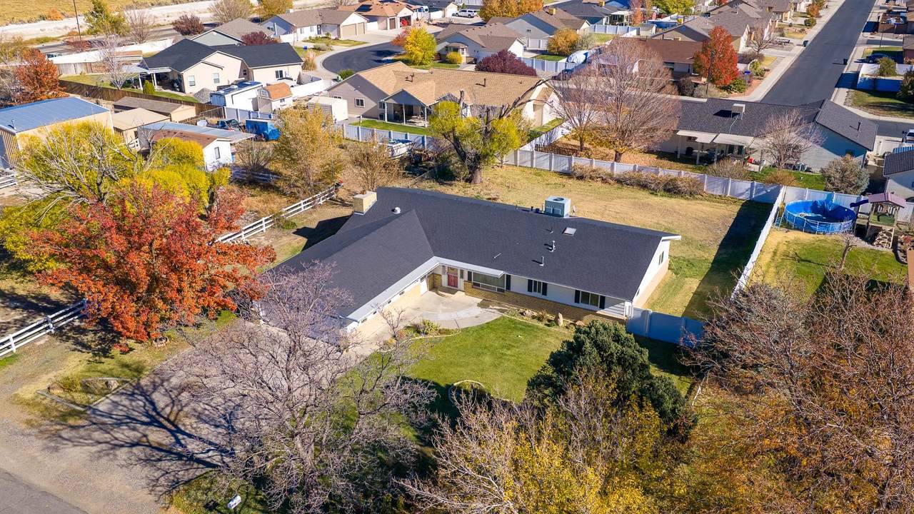 394 Evergreen Road - Photo 1