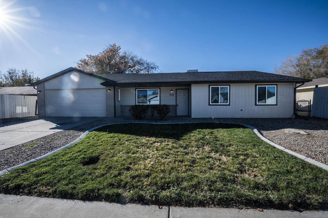 453 1/2 Cottonwood Lake Drive - Photo 1